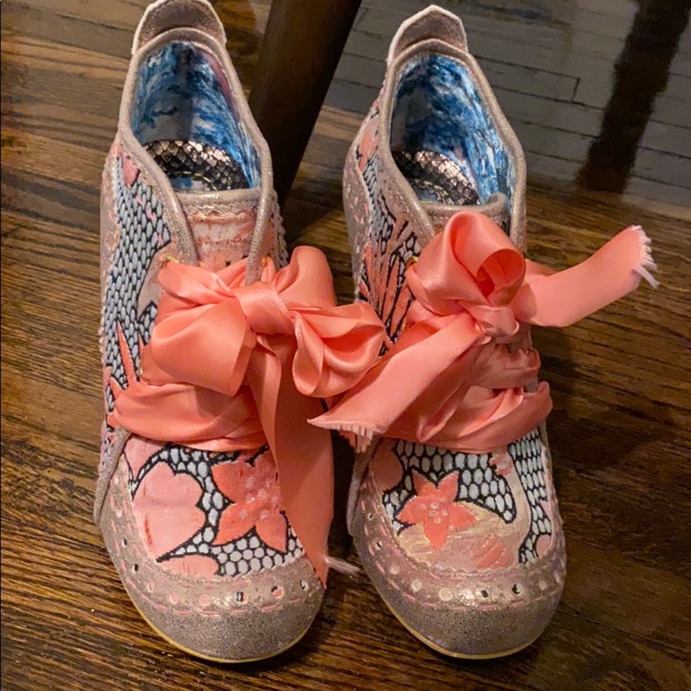 Irregular Choice pink heeled ankle boots w/ribbon